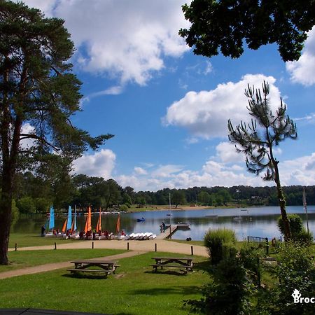 Maison Familiale Au Coeur Du Pays De Broceliande Montfort-sur-Meu 外观 照片